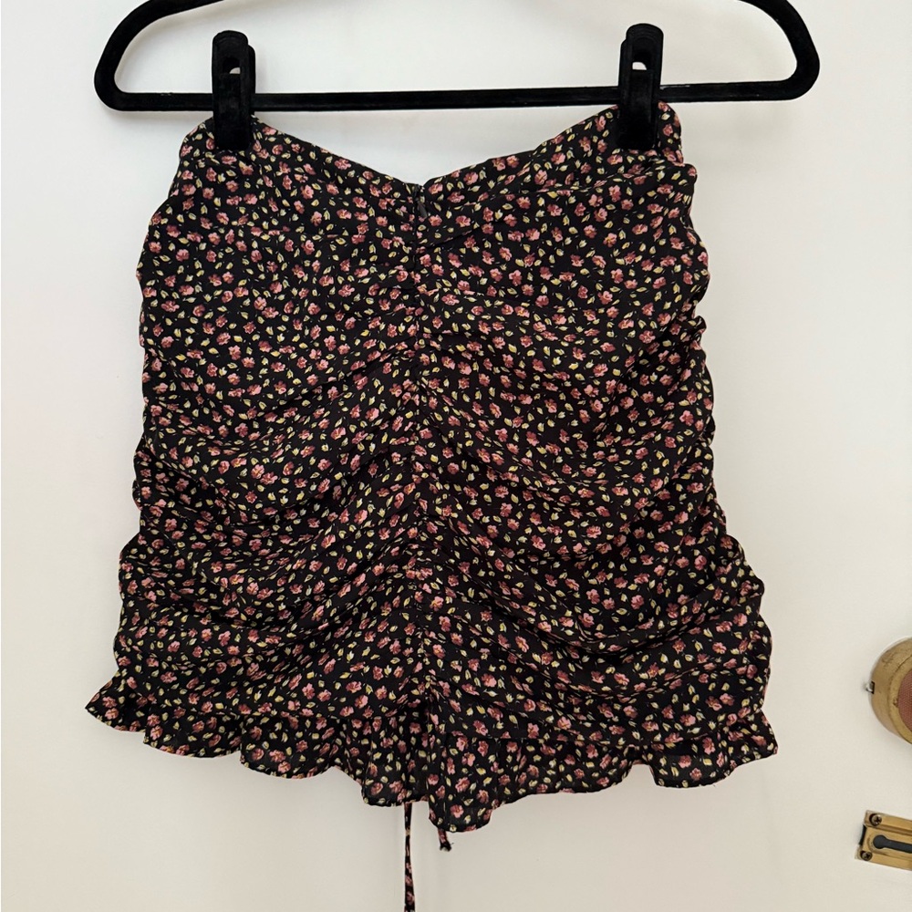 MATCHING SET - Floral Ruched Mini Skirt and Top Set